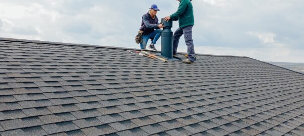 Uszczelnienie komina na dachu